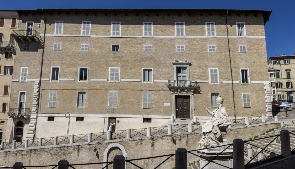 Biblioteca di Benincasa di Ancona