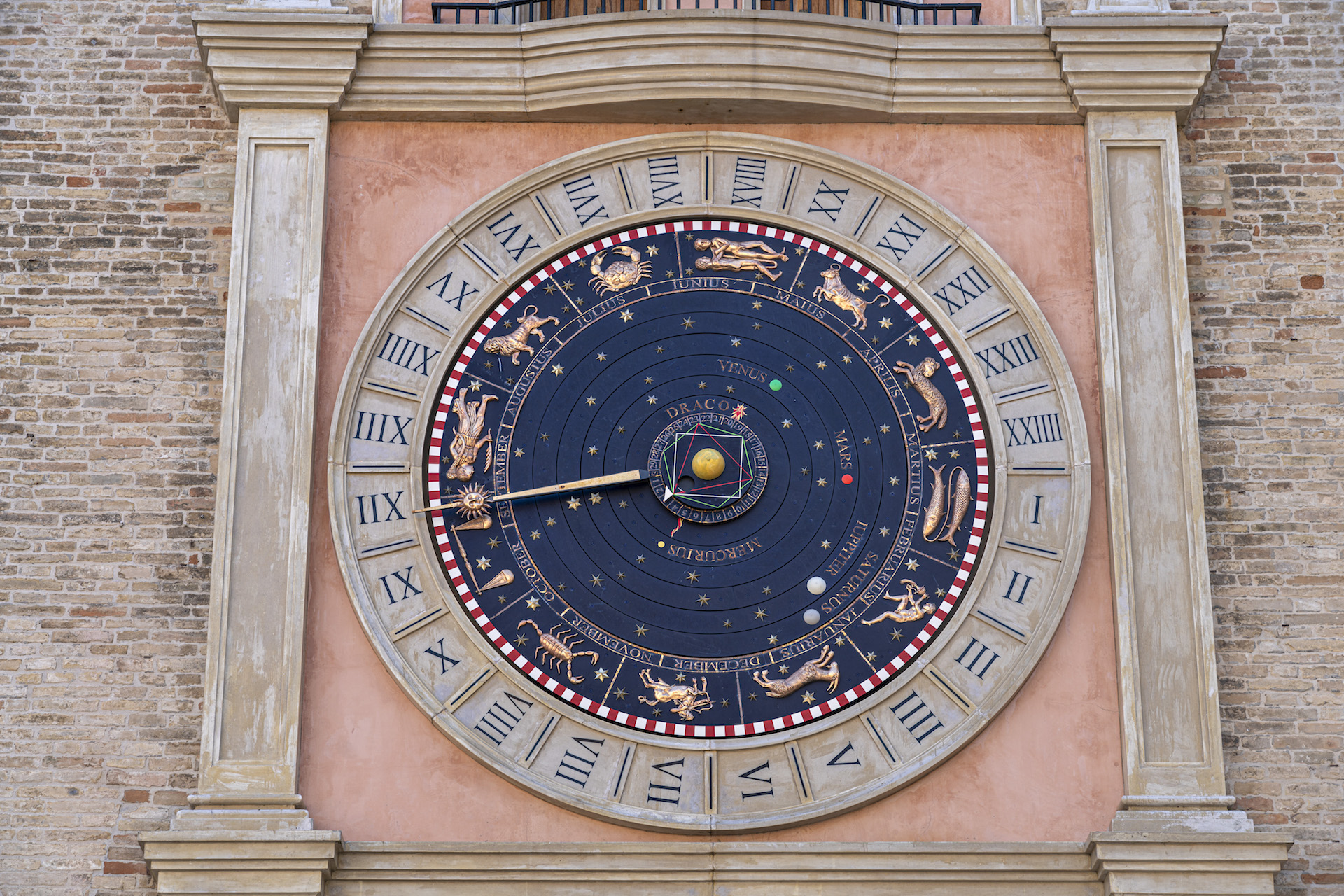 L’orologio planetario di Macerata